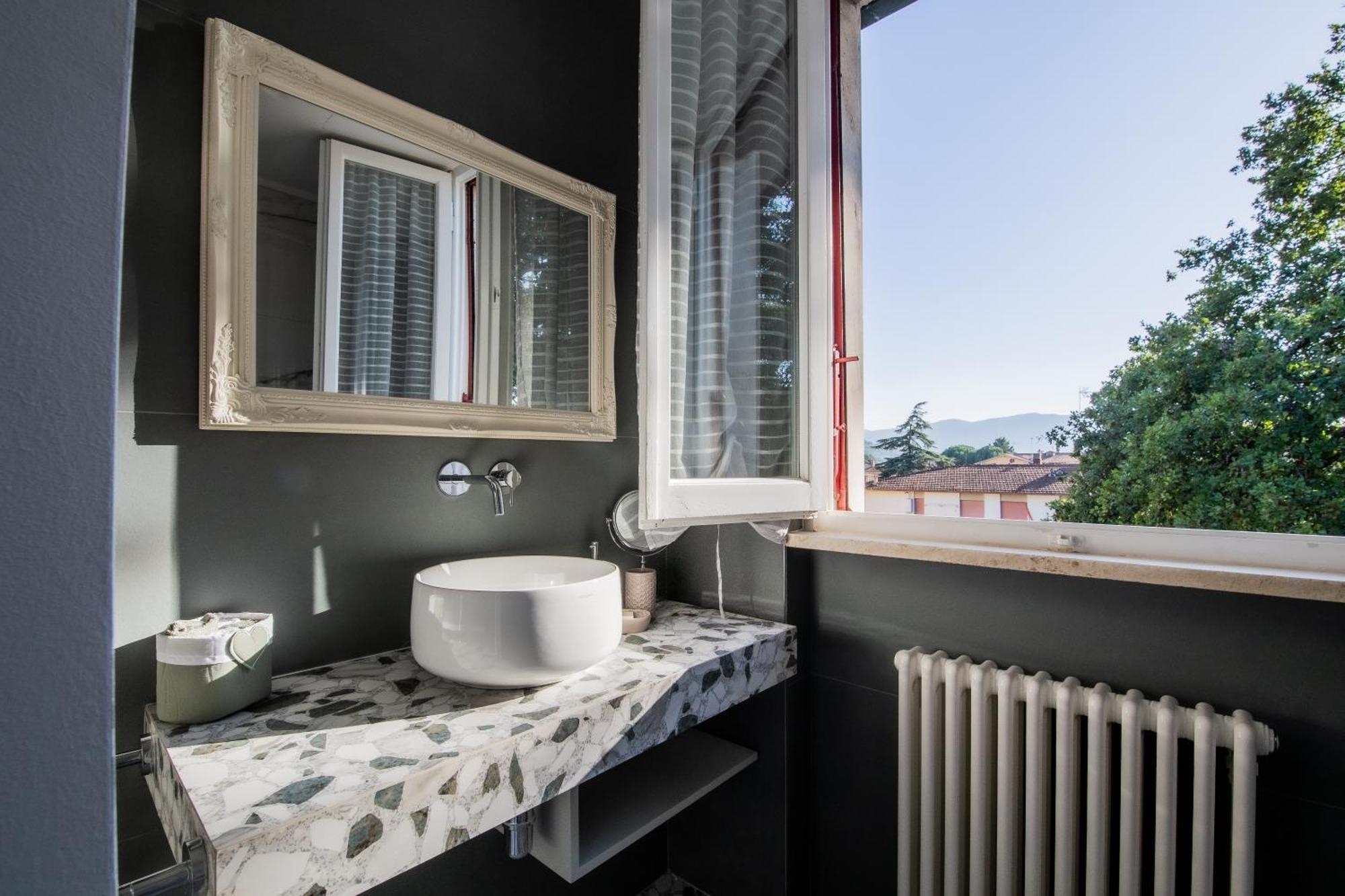 Domus Umberto - Guest House Arezzo Eksteriør billede